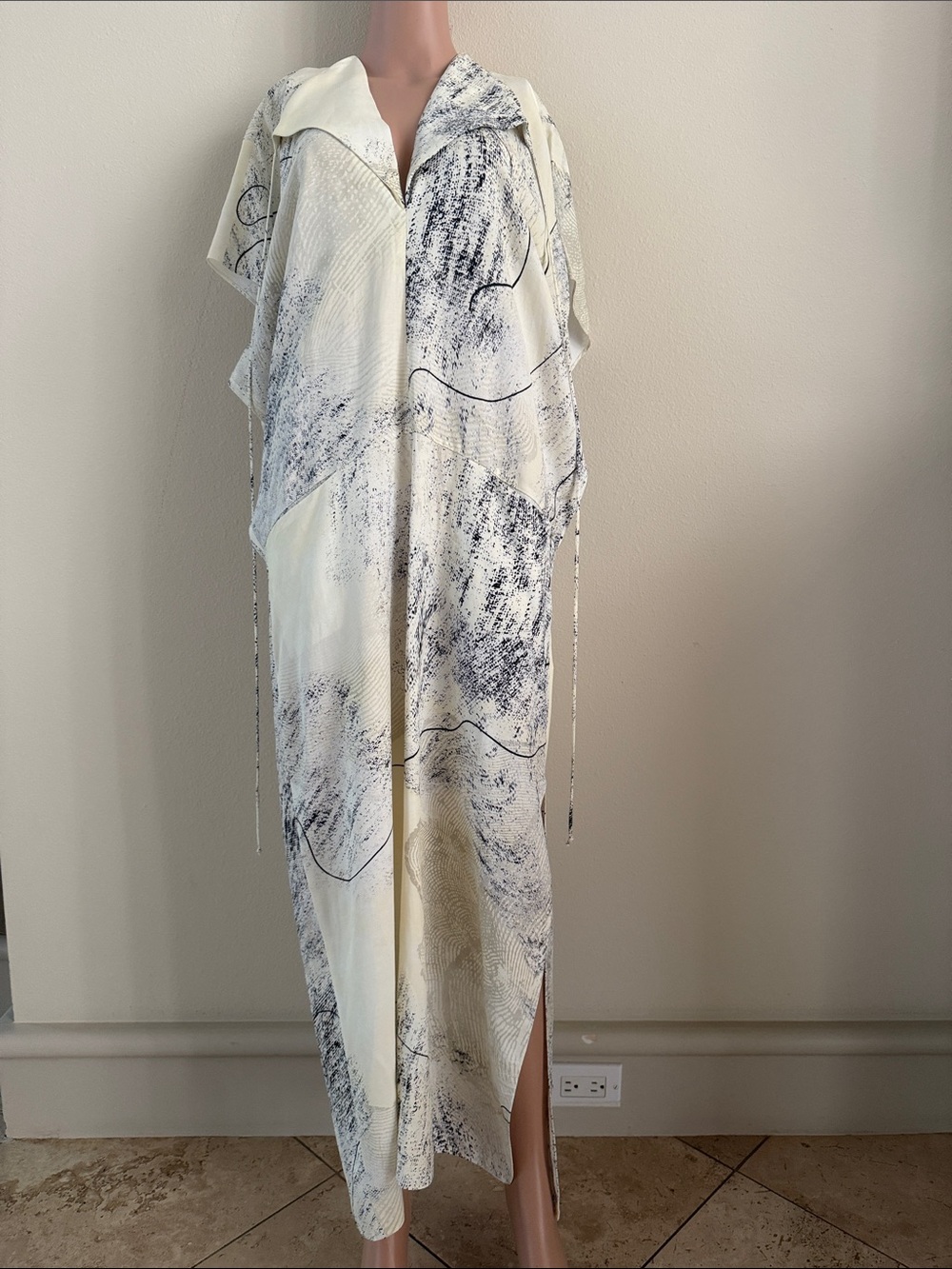 Zara Cream and Black Abstract Print Maxi Dress